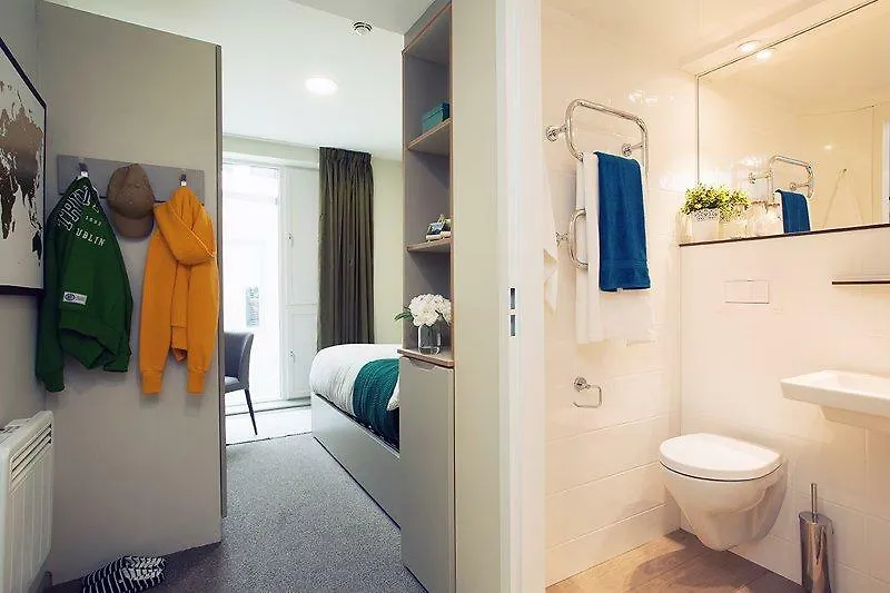 Liv Student Dublin Hotel 2*,